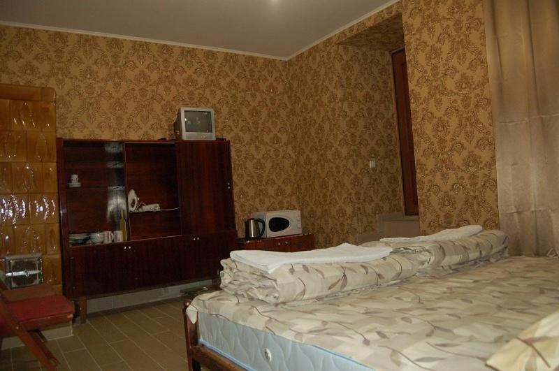 Apartment On Stepana Bandery 37 Постійне Електропостачання リヴィウ エクステリア 写真
