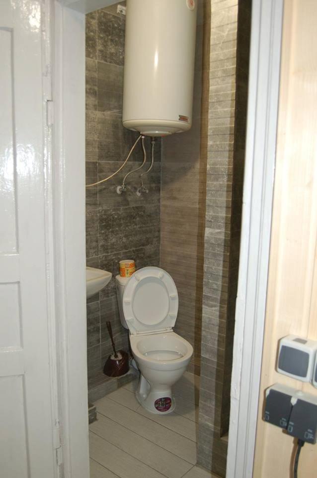 Apartment On Stepana Bandery 37 Постійне Електропостачання リヴィウ エクステリア 写真
